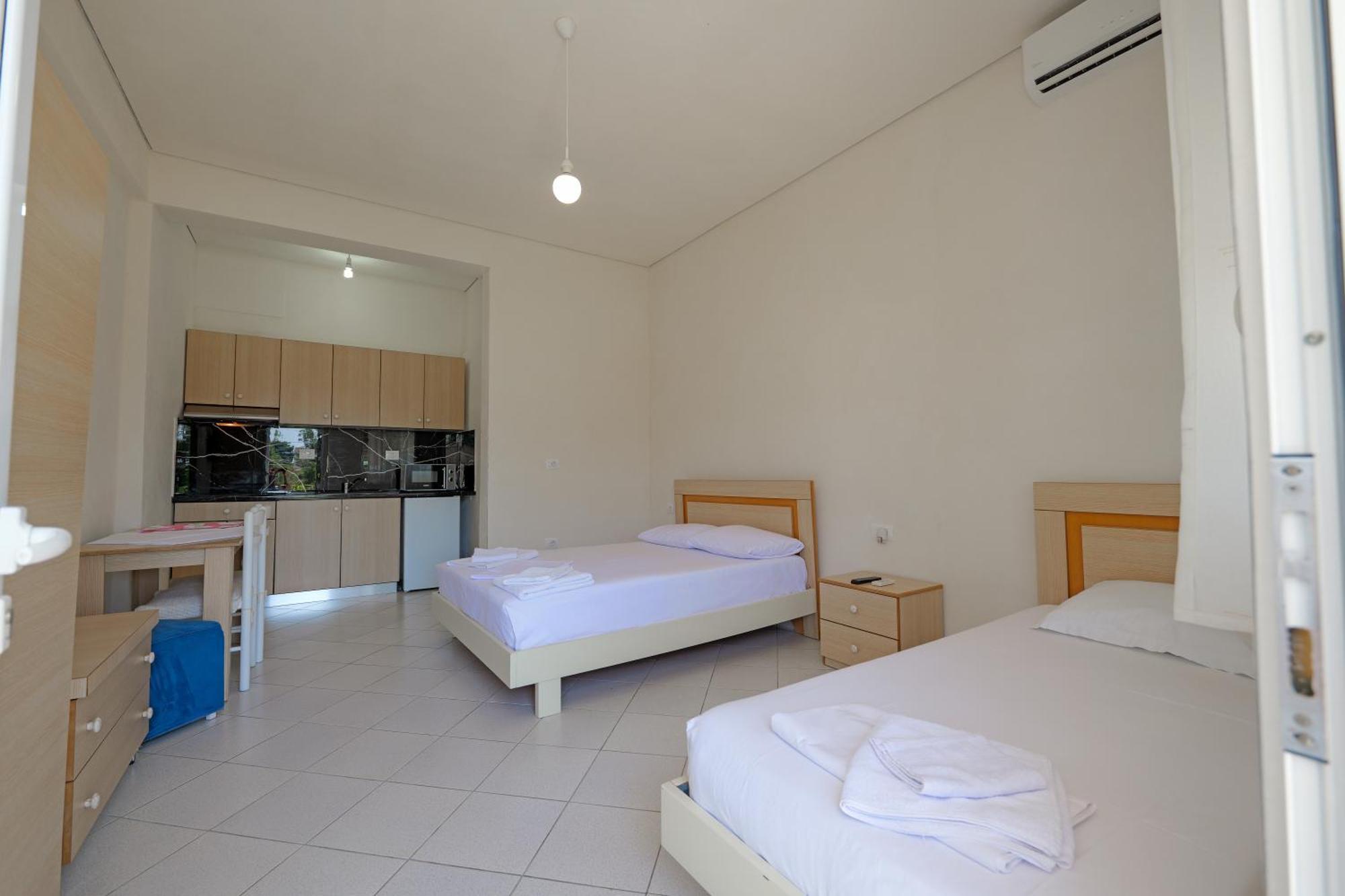 Flower Vila Sarande Ngoại thất bức ảnh